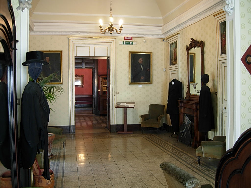 Sulle tracce di Verga: un viaggio letterario tra Catania e Vizzini 4 Sulle tracce di Verga: un viaggio letterario tra Catania e Vizzini - Be Sicily Mag - image