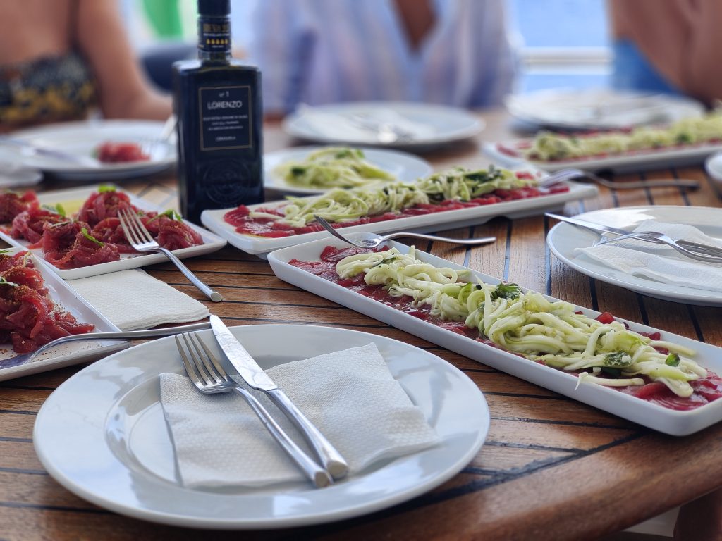 Cucina, cultura e olio EVO: a Ustica con “La terra incontra il mare” 7 L'olio Lorenzo di Premiati Oleifici Barbera