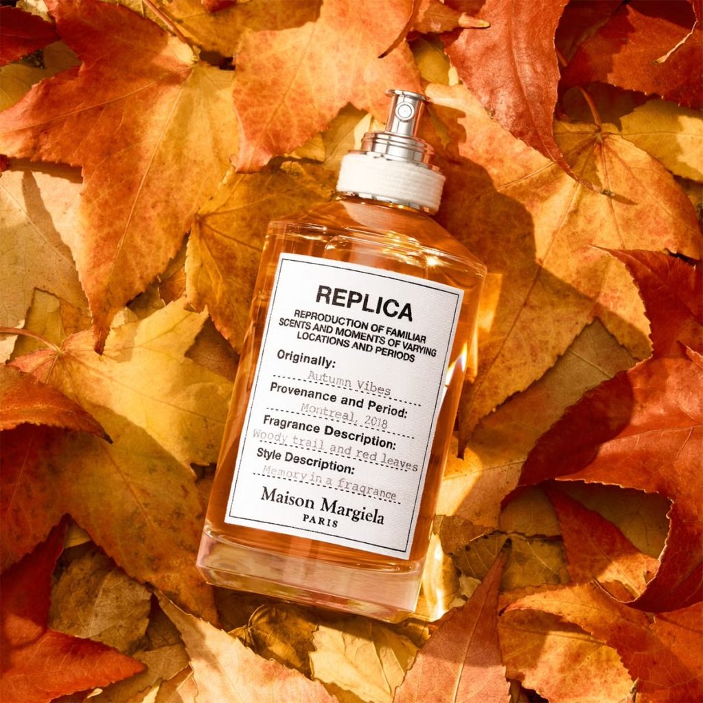 Profumi autunnali di tendenza nel 2025: le fragranze che accendono la stagione 18 Profumi autunnali di tendenza nel 2025: le fragranze che accendono la stagione - Be Sicily Mag - profumo Margiela