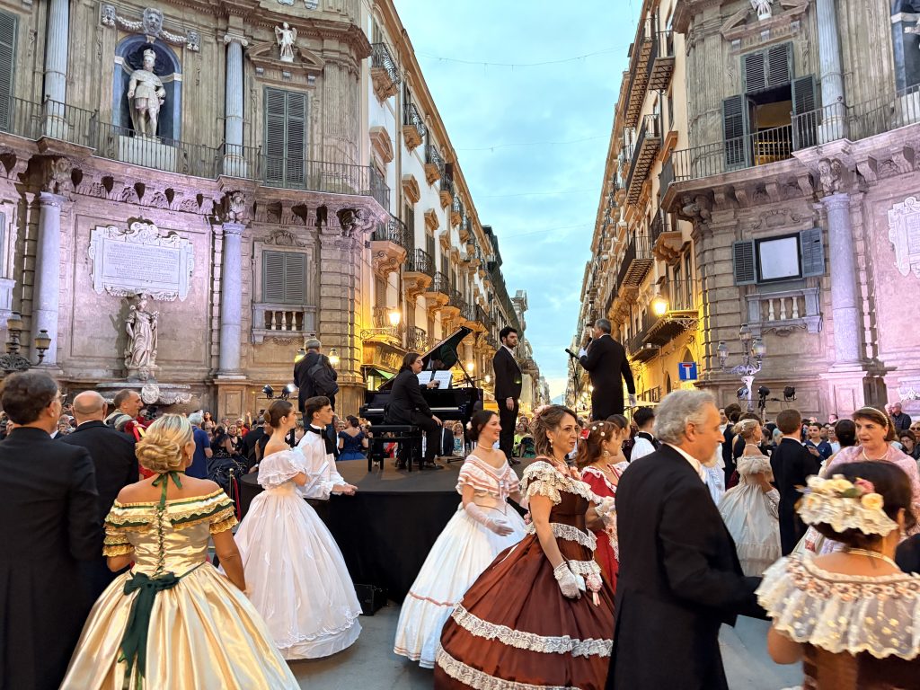 Palermo danza con “Il Gattopardo”: il Teatro Biondo inaugura il nuovo triennio 3 Compagnia di danza del Teatro