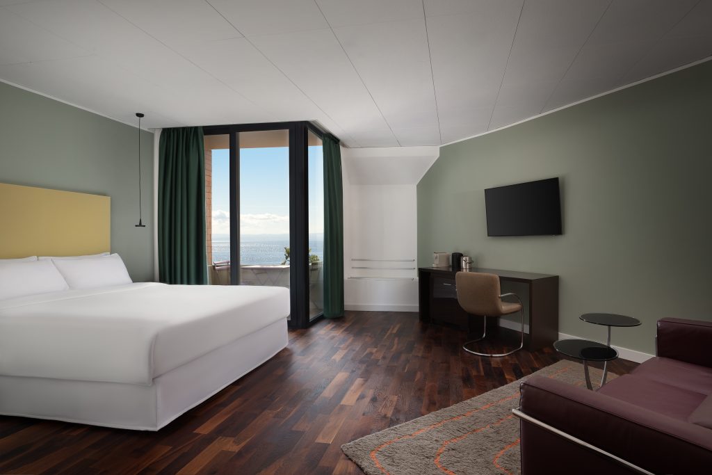 Four Points by Sheraton Catania: l’ospitalità incontra l’arte sul mare dei Ciclopi - Be Sicily Mag - Sheraton Catania 4 1
