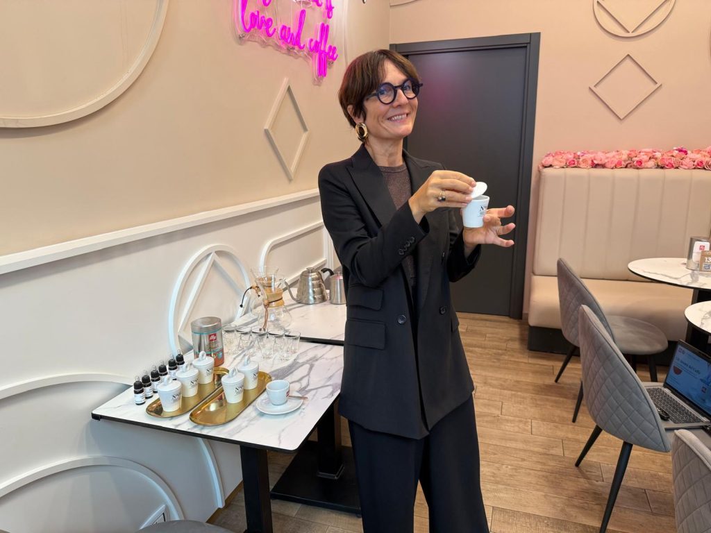 Palermo profuma di aroma: la lezione sensoriale dell’Università del Caffè 5 Palermo profuma di aroma: la lezione sensoriale dell’Università del Caffè - Be Sicily Mag - Vanina Asquini da Cagliostro Cafe