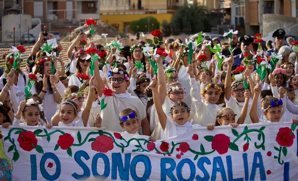 Torna il Festino delle Rosalie Ribelli dello Sperone: le novità della seconda edizione 6 Torna il Festino delle Rosalie Ribelli dello Sperone: le novità della seconda edizione - Be Sicily Mag - festino delle rosalie ribelli 3