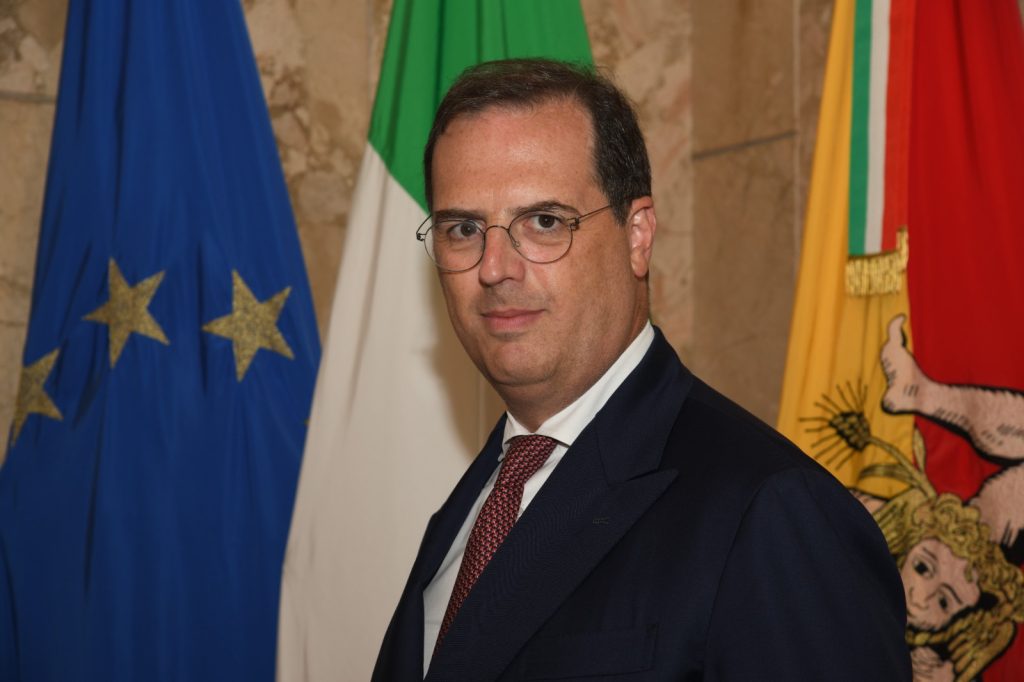 Legge di stabilità 2026-2028, Confcommercio Sicilia: "Una manovra per crescita e lavoro" - Be Sicily Mag - Lassessore Regionale per lEconomia Dagnino