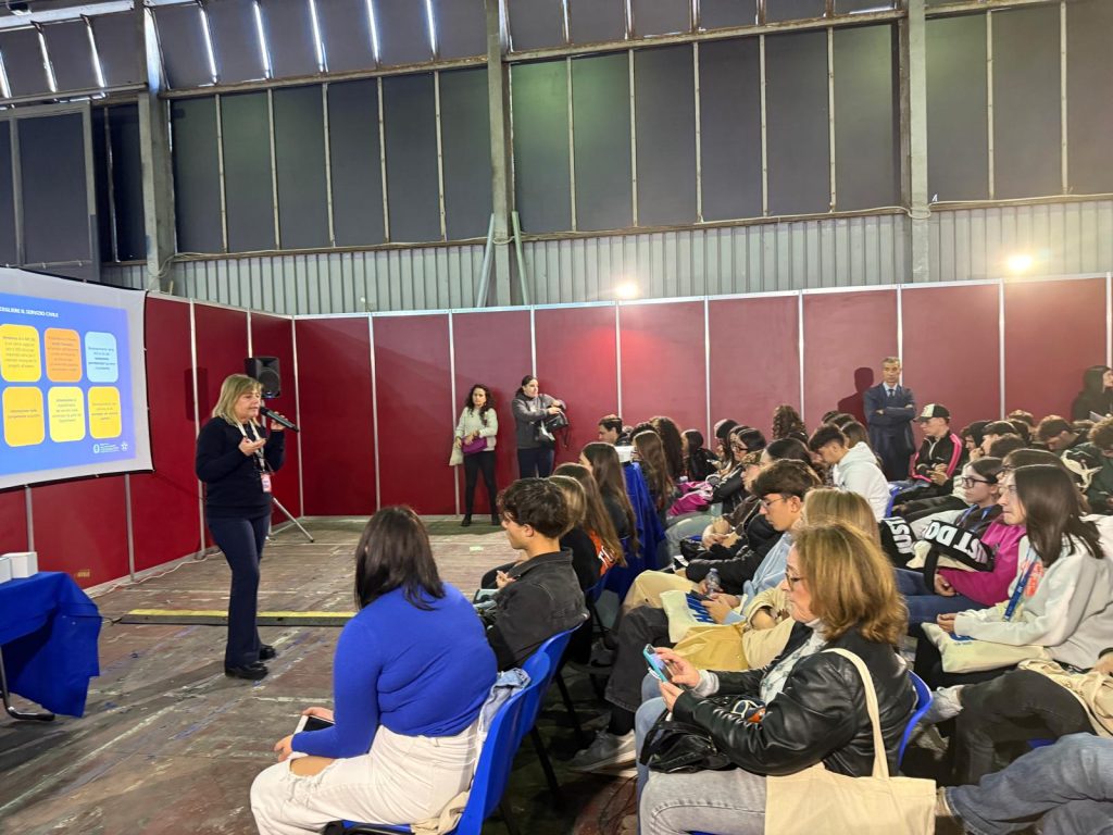 OrientaSicilia 2025: al via il salone dell'orientamento scolastico e professionale - Be Sicily Mag - Un momento di un workshop