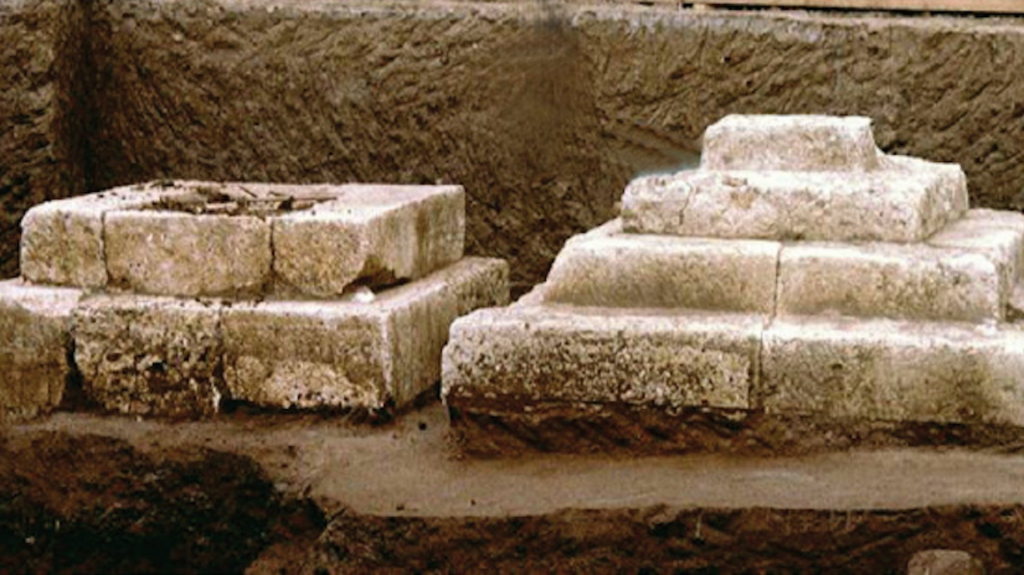 Cefalù segreta: la necropoli antica avvolta nel mistero 4 Cefalù segreta: la necropoli antica avvolta nel mistero - Be Sicily Mag - image 2