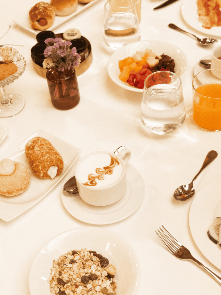 Brunch al Grand Hotel et Des Palmes: un’esperienza dedicata ai sapori del territorio - Be Sicily Mag - Brunch al Grand Hotel et Des Palmes 1