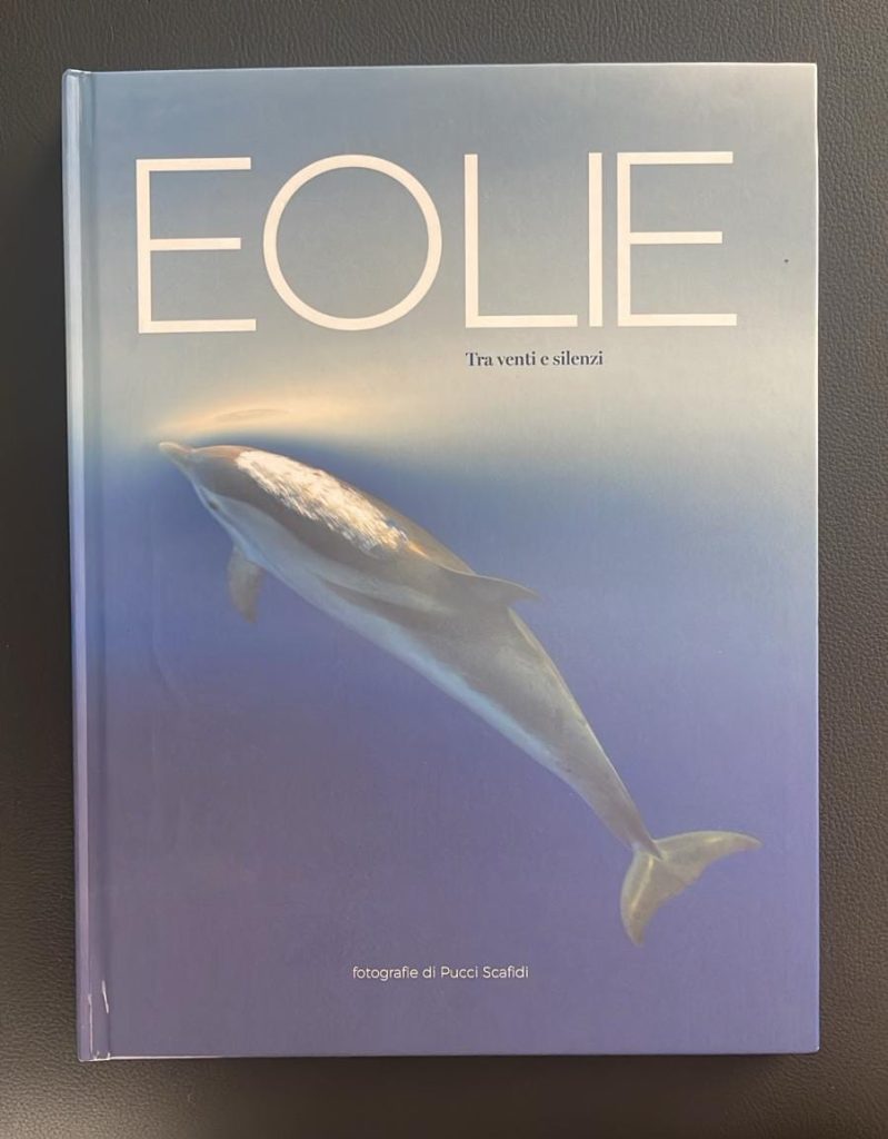 I tesori delle Eolie “tra venti e silenzi” nel nuovo libro del fotografo Pucci Scafidi 3 I tesori delle Eolie “tra venti e silenzi” nel nuovo libro del fotografo Pucci Scafidi - Be Sicily Mag - Eolie di Pucci Scafidi