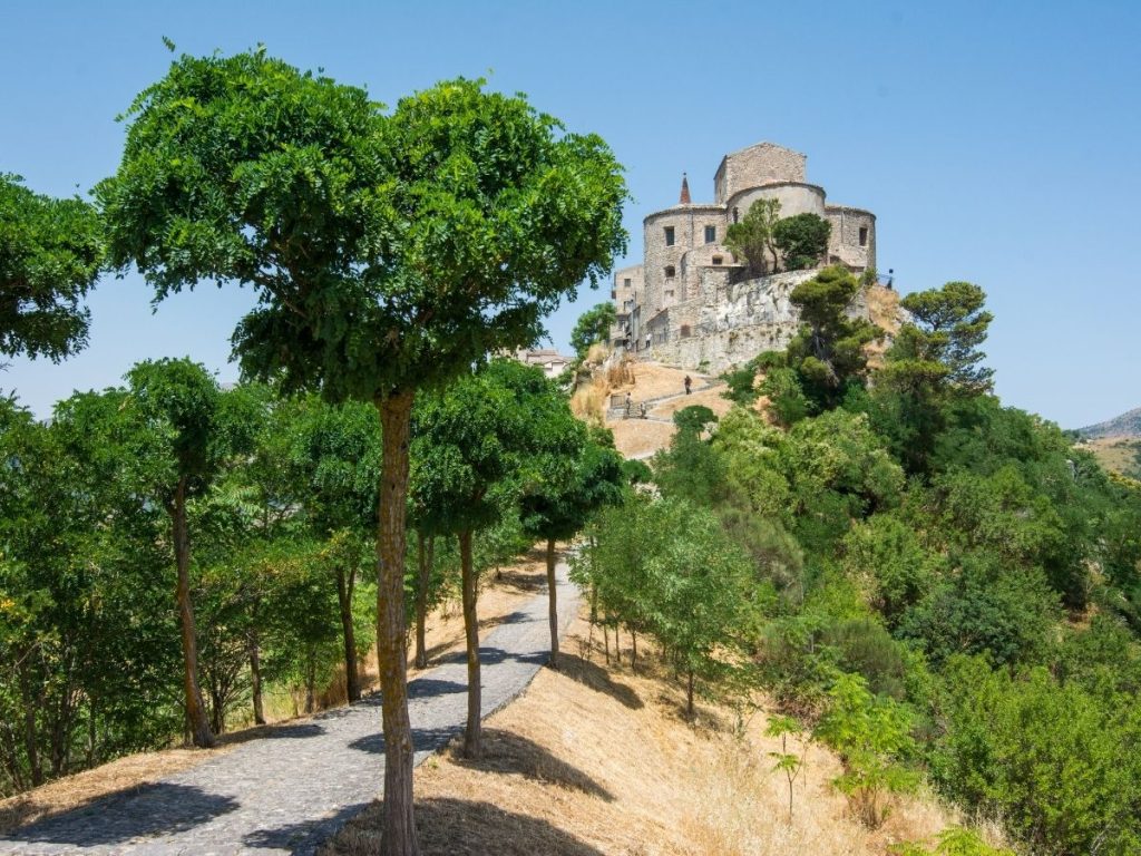 Quattro borghi siciliani dove il Natale sembra fermare il tempo 8 Quattro borghi siciliani dove il Natale sembra fermare il tempo - Be Sicily Mag - PETRALIA SOPRANA