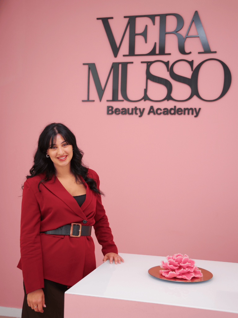 “Se lo sogni, puoi farlo”: la Vera Musso Beauty Academy a Palermo 3 “Se lo sogni, puoi farlo”: la Vera Musso Beauty Academy a Palermo - Be Sicily Mag - Vera Musso Beauty Academy 2