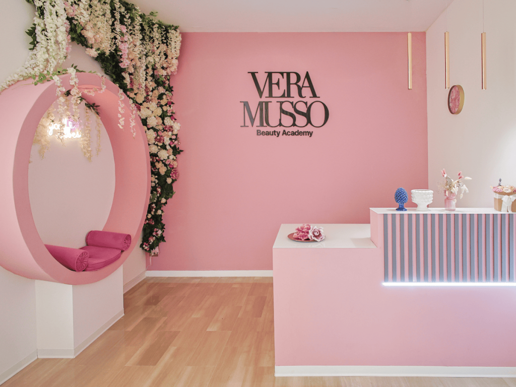 “Se lo sogni, puoi farlo”: la Vera Musso Beauty Academy a Palermo 4 “Se lo sogni, puoi farlo”: la Vera Musso Beauty Academy a Palermo - Be Sicily Mag - Vera Musso Beauty Academy 3 1