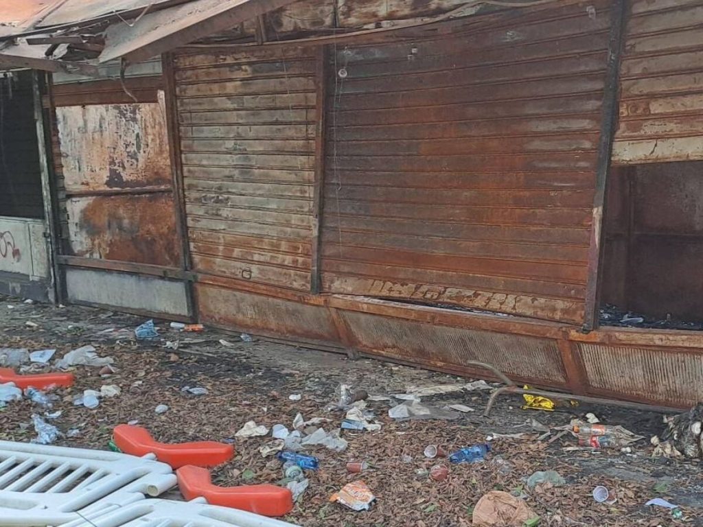 Natale di svolta a Palermo: via le baracche delle Stazione Centrale 2 Natale di svolta a Palermo: via le baracche delle Stazione Centrale - Be Sicily Mag - baracche 1