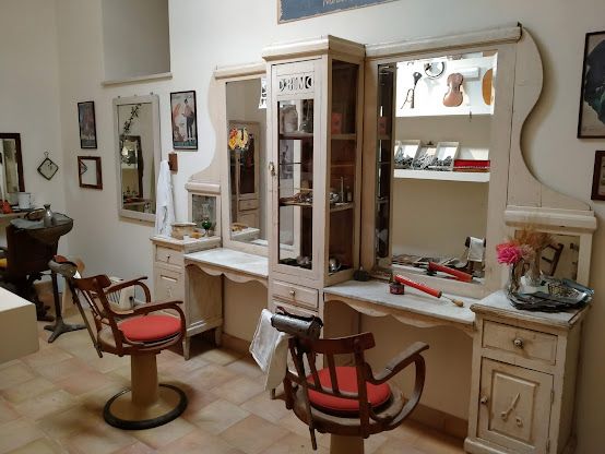 Alla scoperta di Niscemi con la Rete dei Musei ANCI Sicilia: memoria collettiva tra civiltà contadina e natura - Be Sicily Mag - barbiere museo niscemi