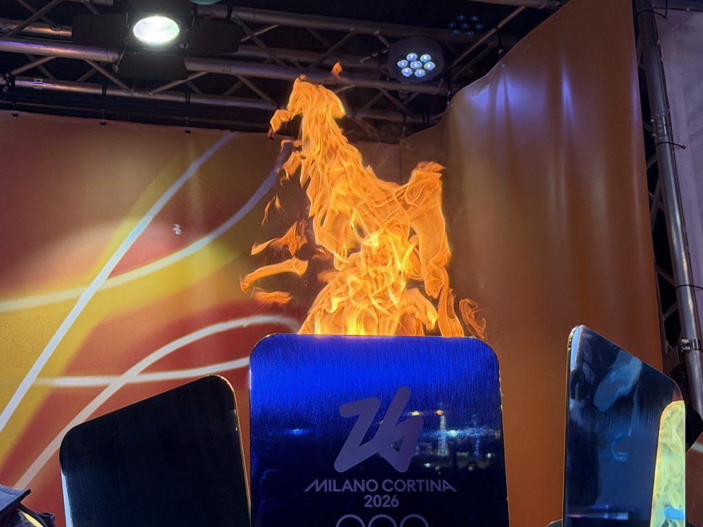 La Fiamma Olimpica lascia a Palermo speranza di pace: "Lo sport è un ponte che unisce" - Be Sicily Mag - fiamma olimpica 2