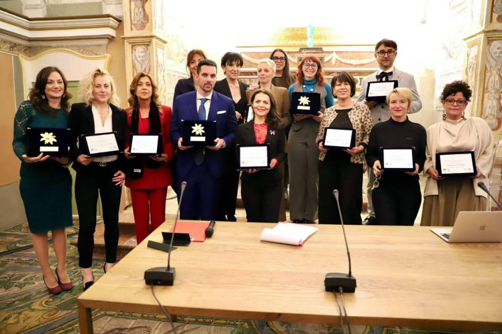 Premio Nadia Toffa 2025. A Palermo la celebrazione del coraggio, della parola e dell’impegno civile 6 Premio Nadia Toffa 2025. A Palermo la celebrazione del coraggio, della parola e dell’impegno civile - Be Sicily Mag - image 9