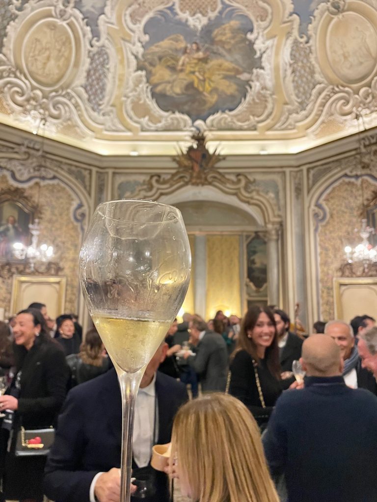 Gala di Spumanti dell’Etna, la settima edizione tra le bollicine del Vulcano 2 Gala di Spumanti dell’Etna, la settima edizione tra le bollicine del Vulcano - Be Sicily Mag - vino palazzo biscari