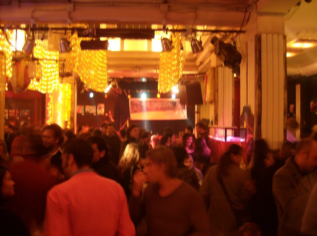 I Candelai, 30 anni di musica e visioni: da Bugo ai Maneskin, quando il futuro passa dal palco di Palermo 8 I Candelai, 30 anni di musica e visioni: da Bugo ai Maneskin, quando il futuro passa dal palco di Palermo - Be Sicily Mag - I Candelai