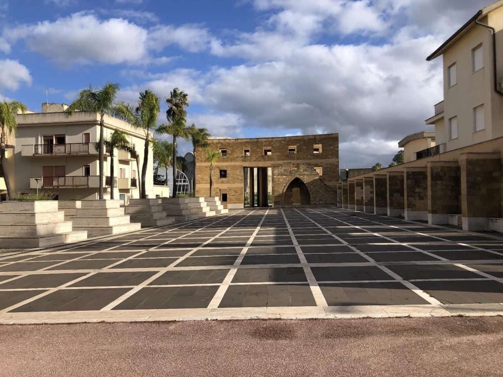 Un anno di arte contemporanea a Gibellina: da Carla Accardi ai prìsenti, tutte le iniziative 2 Un anno di arte contemporanea a Gibellina: da Carla Accardi ai prìsenti, tutte le iniziative - Be Sicily Mag - gibellina 2