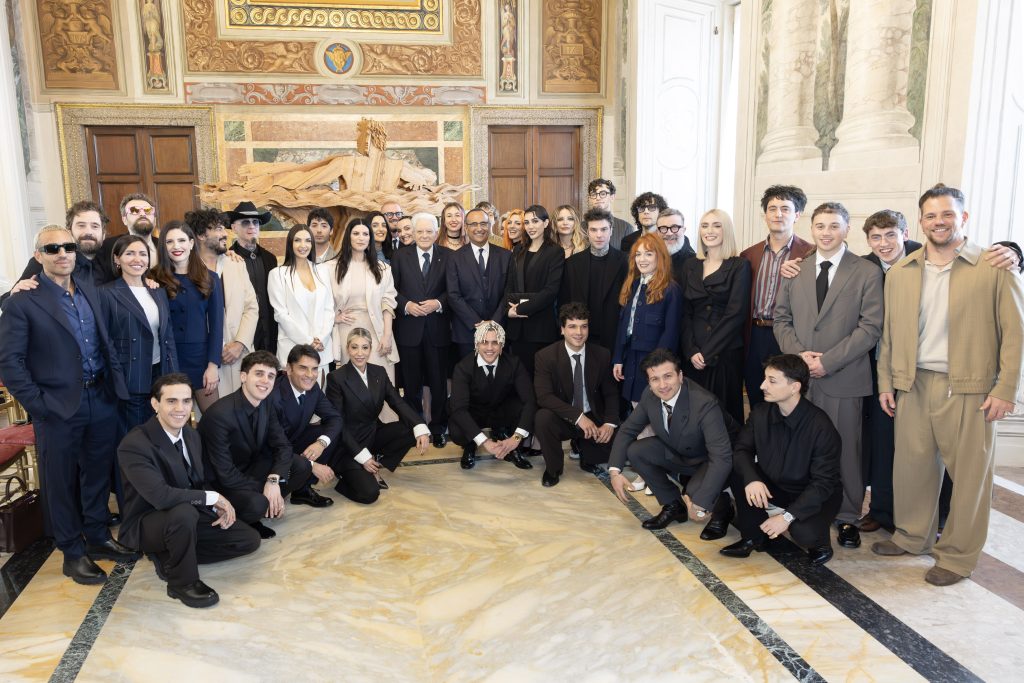 Sanremo 2026, i Big al Quirinale: Mattarella riceve i Big della 76ª edizione 2 Sanremo 2026, i Big al Quirinale: Mattarella riceve i Big della 76ª edizione - Be Sicily Mag - 99245