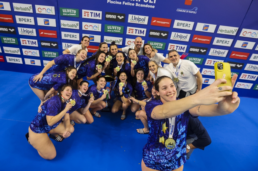 Ekipe Orizzonte, la Sicilia vincente: a Napoli arriva la sesta Coppa Italia 2 Ekipe Orizzonte, la Sicilia vincente: a Napoli arriva la sesta Coppa Italia - Be Sicily Mag - ekipe orizzonte coppa italia pallanuoto selfie
