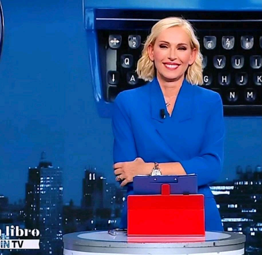 Alexandra Celi, crescere accanto al mito: “Papà non concepiva la mia timidezza” 6 Alexandra Celi, crescere accanto al mito: “Papà non concepiva la mia timidezza” - Be Sicily Mag - Alexandra Celi libri