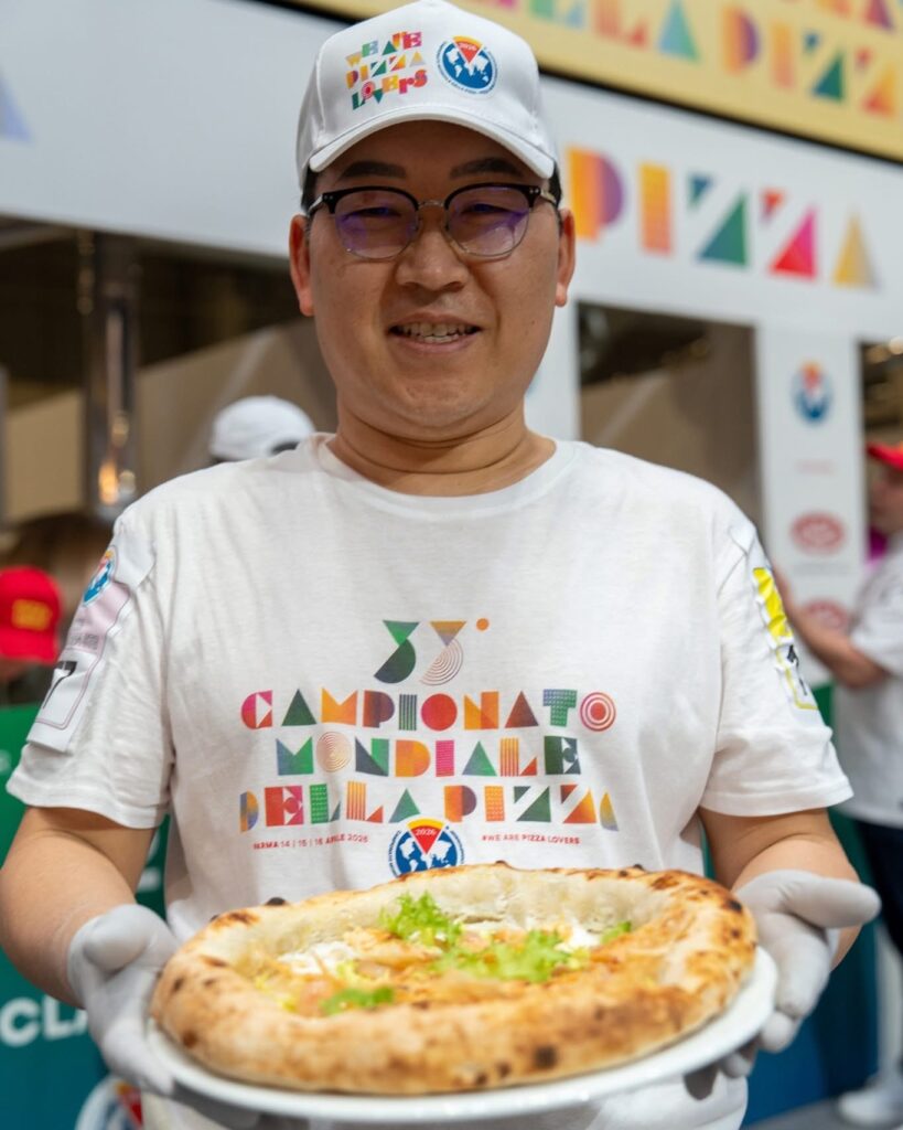 A Parma si elegge la miglior pizza del mondo: in gara anche la Sicilia 4 A Parma si elegge la miglior pizza del mondo: in gara anche la Sicilia - Be Sicily Mag - IMG 1927