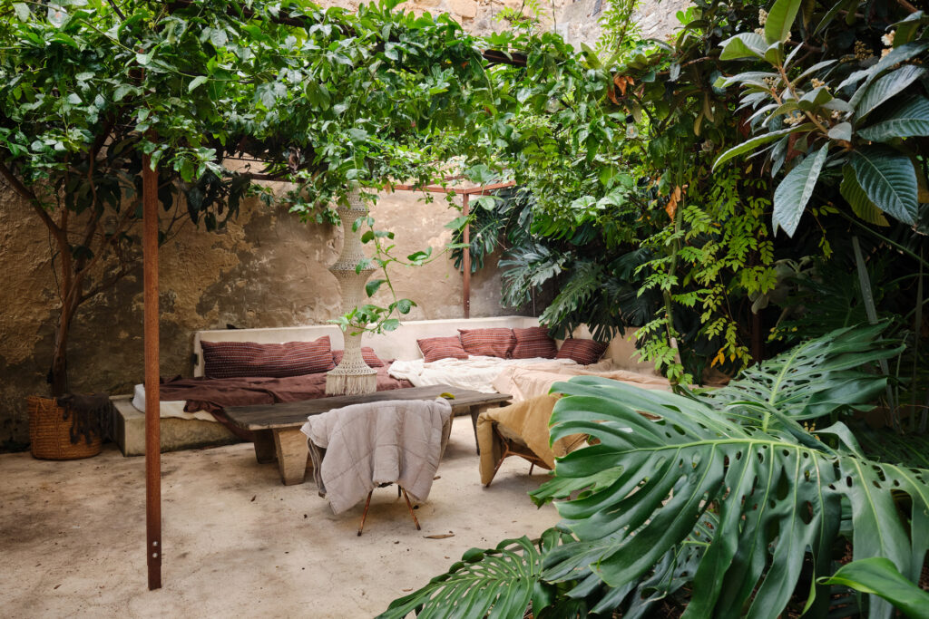 Alessio Lo Bello Architetti, oltre il tempo: architetture che custodiscono l’anima 20 Alessio Lo Bello Architetti, oltre il tempo: architetture che custodiscono l’anima - Be Sicily Mag - Palazzo Cirillo