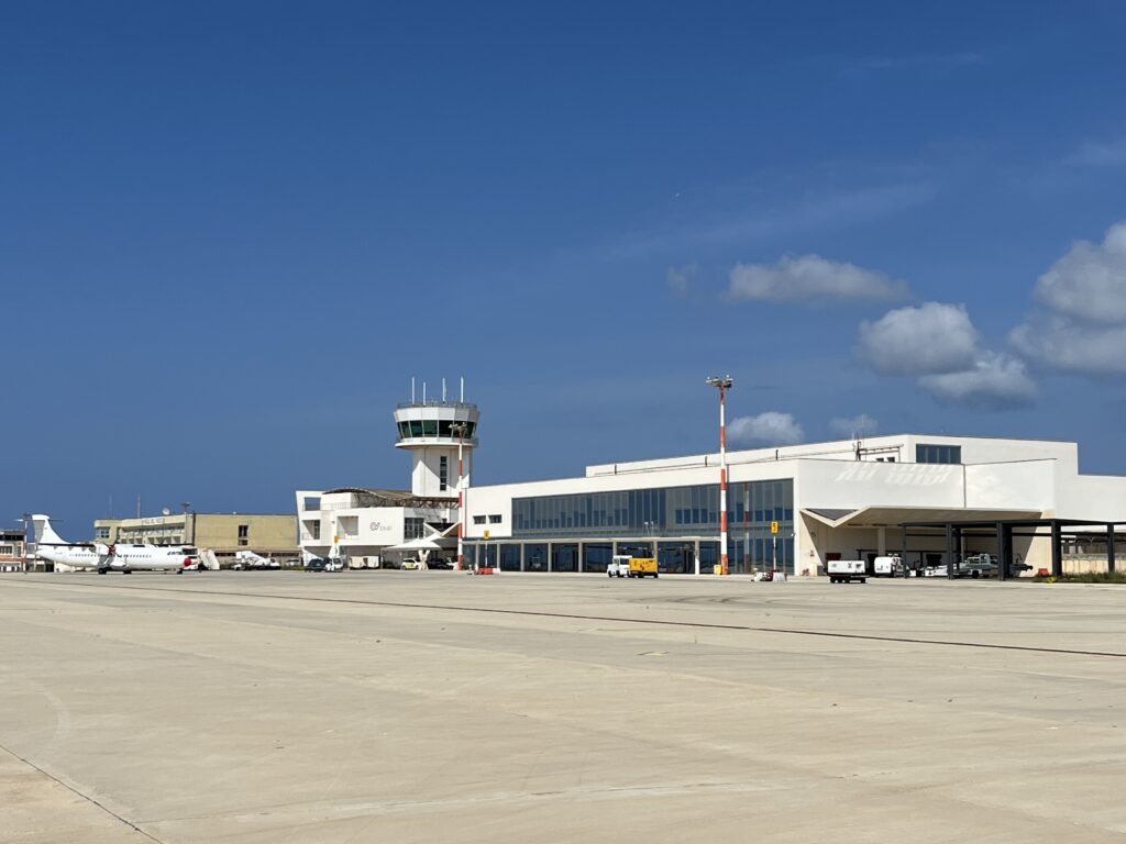 Lampedusa: l'aeroporto si apre al mondo 5 Lampedusa: l'aeroporto si apre al mondo - Be Sicily Mag - aeroporto di lampedusa