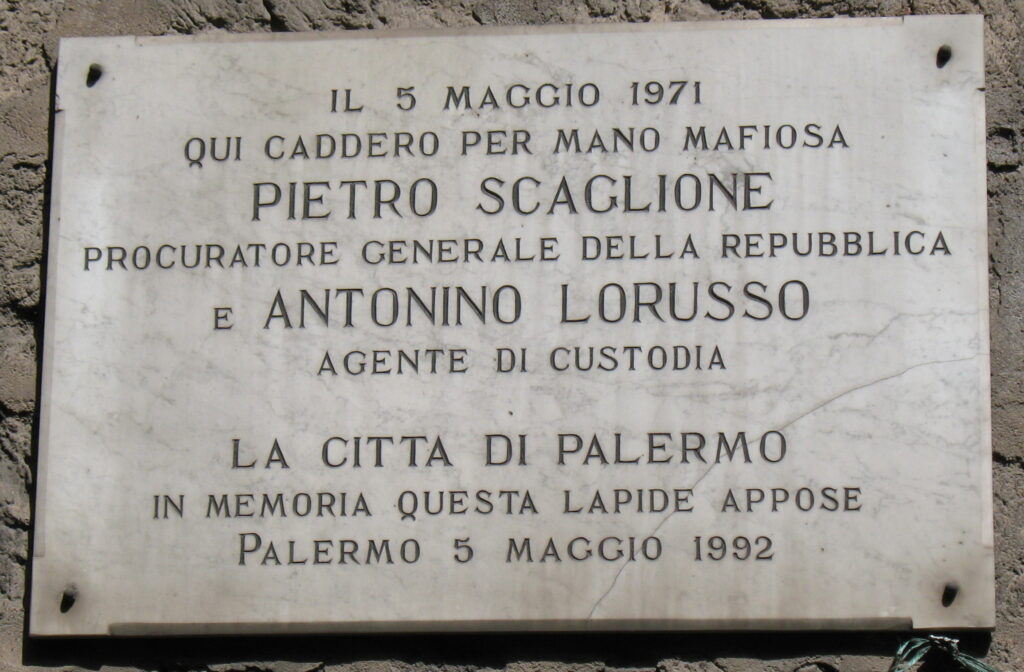 Pietro Scaglione, il giudice che per primo intuì la relazione tra politica e mafia 2 Pietro Scaglione, il giudice che per primo intuì la relazione tra politica e mafia - Be Sicily Mag - Pietro Scaglione Antonino Lorusso Lapide Palermo