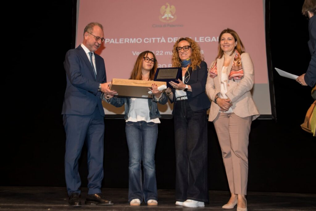 Palermo Città della Legalità: i giovani protagonisti al Teatro Biondo - Be Sicily Mag - WhatsApp Image 2026 05 22 at 20.20.33