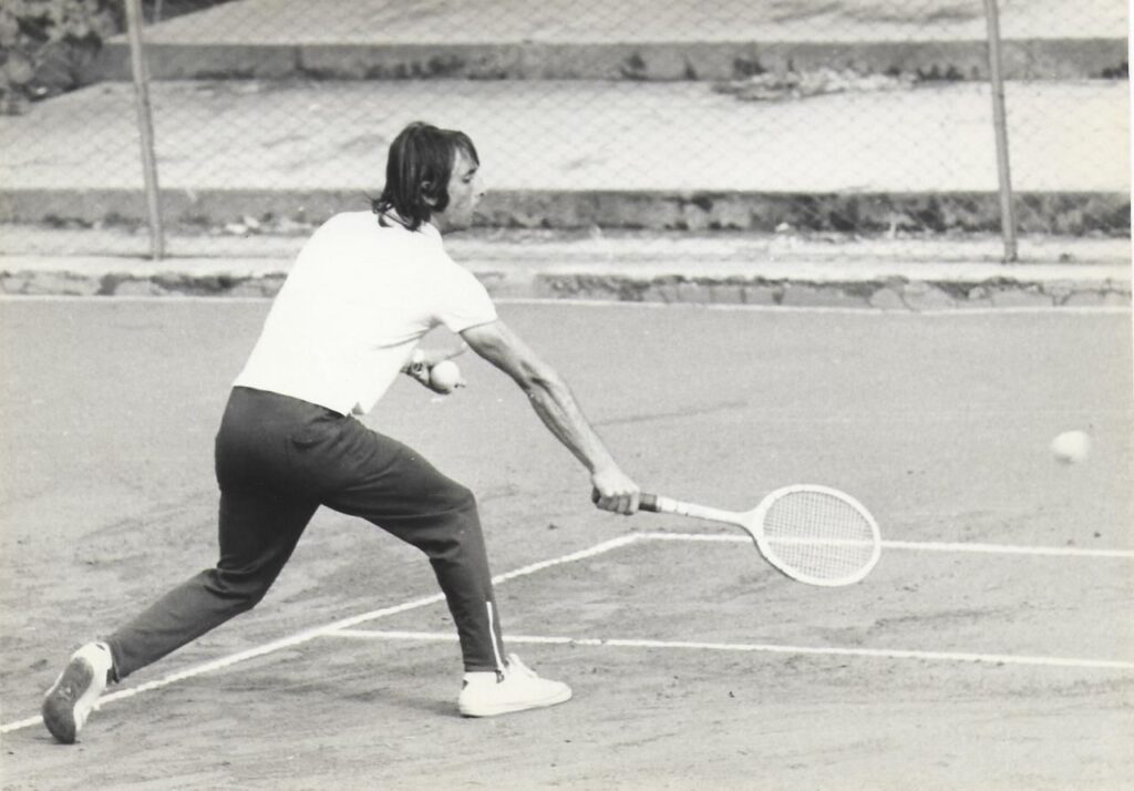 Tanino Alfano, una vita per il Circolo del tennis: "È stato amore a prima vista" 9 Tanino Alfano, una vita per il Circolo del tennis: "È stato amore a prima vista" - Be Sicily Mag - tanino alfano 2