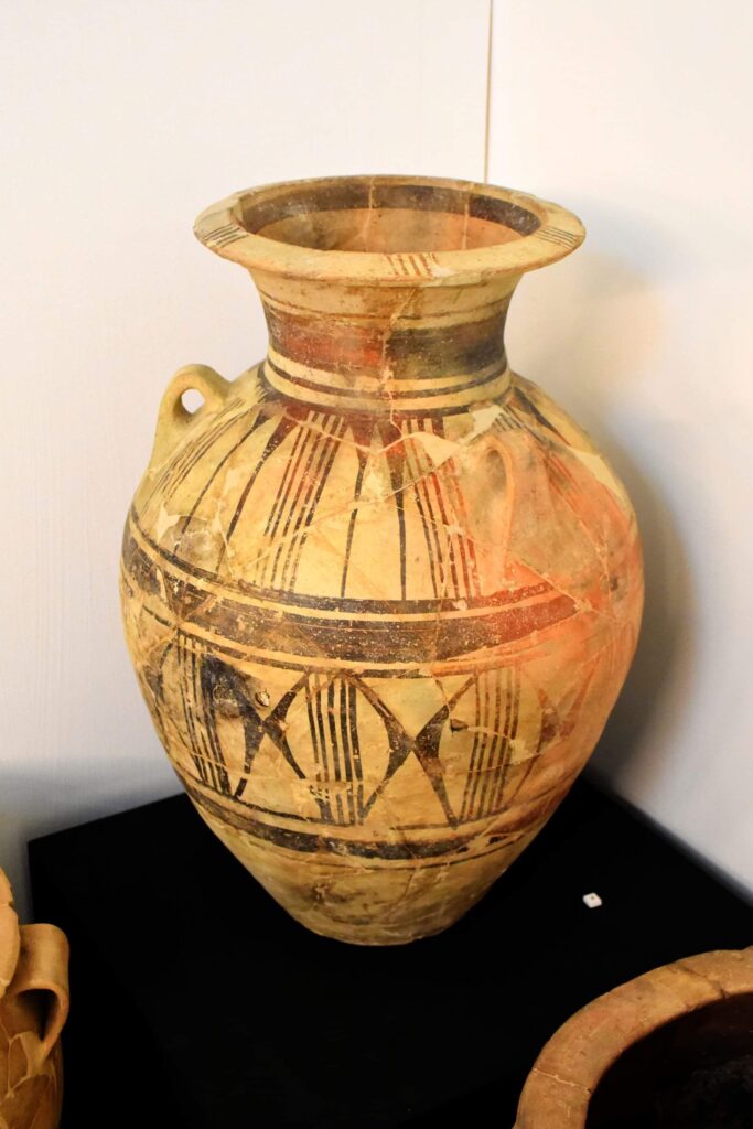 Rete dei Musei Anci Sicilia: Lercara Friddi e le sue infinite storie - Be Sicily Mag - anforone indigeno lercara friddi