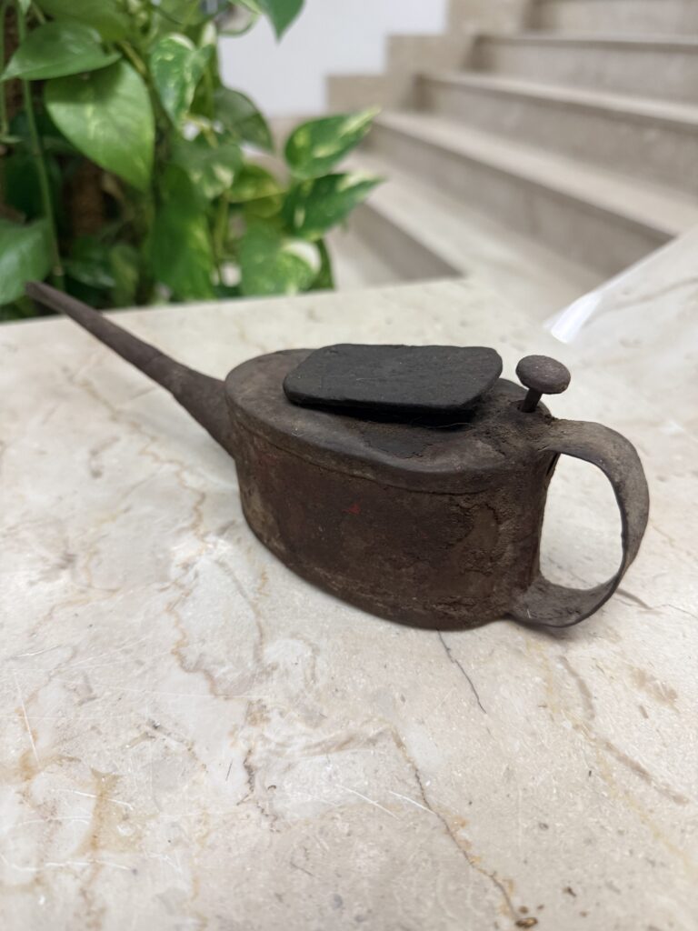 Rete dei Musei Anci Sicilia: Lercara Friddi e le sue infinite storie - Be Sicily Mag - lampada a olio miniere di zolfo lercara