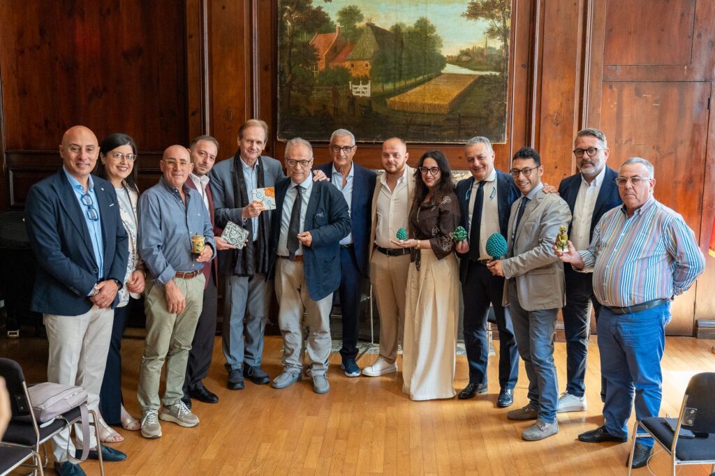 Il nuovo lusso di New York parla siciliano: le Strade della Ceramica trionfa nella Grande Mela 4 Il nuovo lusso di New York parla siciliano: le Strade della Ceramica trionfa nella Grande Mela - Be Sicily Mag - 2000 1333 max