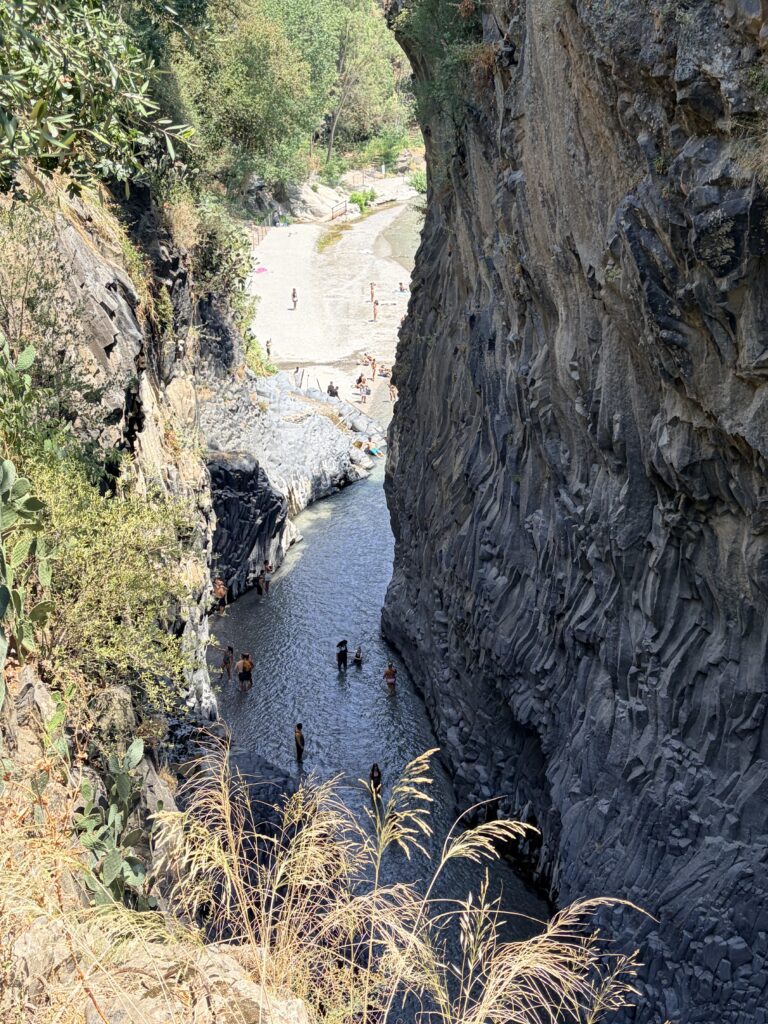 Il gruppo Russo Morosoli rilancia le Gole Alcantara: il nuovo volto di un paradiso naturale - Be Sicily Mag - IMG 2898