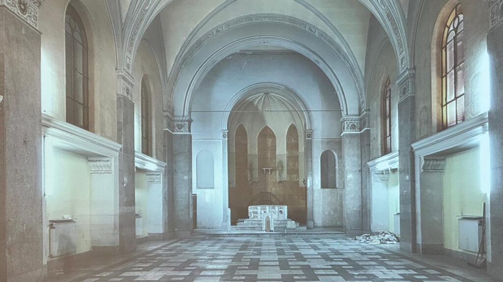 Rinasce l'ex Istituto del Sacro Cuore: presentato a Palermo il Campus delle Arti 8 Rinasce l'ex Istituto del Sacro Cuore: presentato a Palermo il Campus delle Arti - Be Sicily Mag - Un dettaglio di una sala interna dellex Istituto del Sacro Cuore
