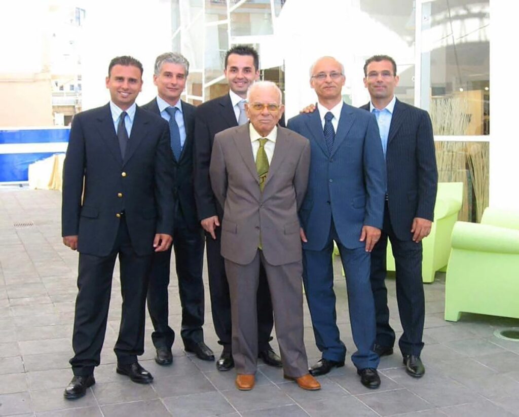 Cascino Angelo & C. non si arrende dopo il devastante incendio: "Faremo di tutto per ripartire" 3 Cascino Angelo & C. non si arrende dopo il devastante incendio: "Faremo di tutto per ripartire" - Be Sicily Mag - WhatsApp Image 2026 07 31 at 10.23.45