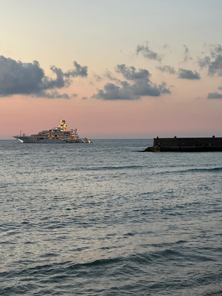 L’ambasciatore americano Tilman Fertitta in visita a Cefalù alla ricerca delle sue origini 3 L’ambasciatore americano Tilman Fertitta in visita a Cefalù alla ricerca delle sue origini - Be Sicily Mag - image 1