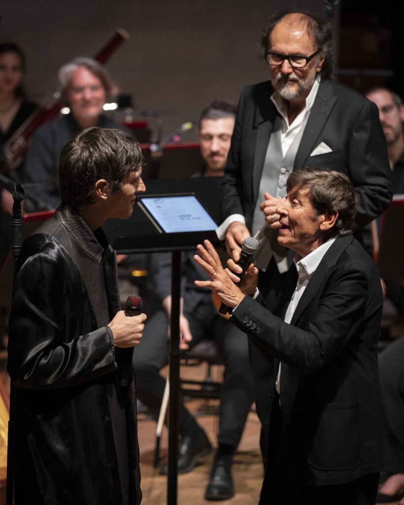 Giovanni Caccamo: “La lentezza siciliana è una risorsa preziosa. Battiato mi ha cambiato la vita” 12 Giovanni Caccamo: “La lentezza siciliana è una risorsa preziosa. Battiato mi ha cambiato la vita” - Be Sicily Mag - giovanni caccamo concert029