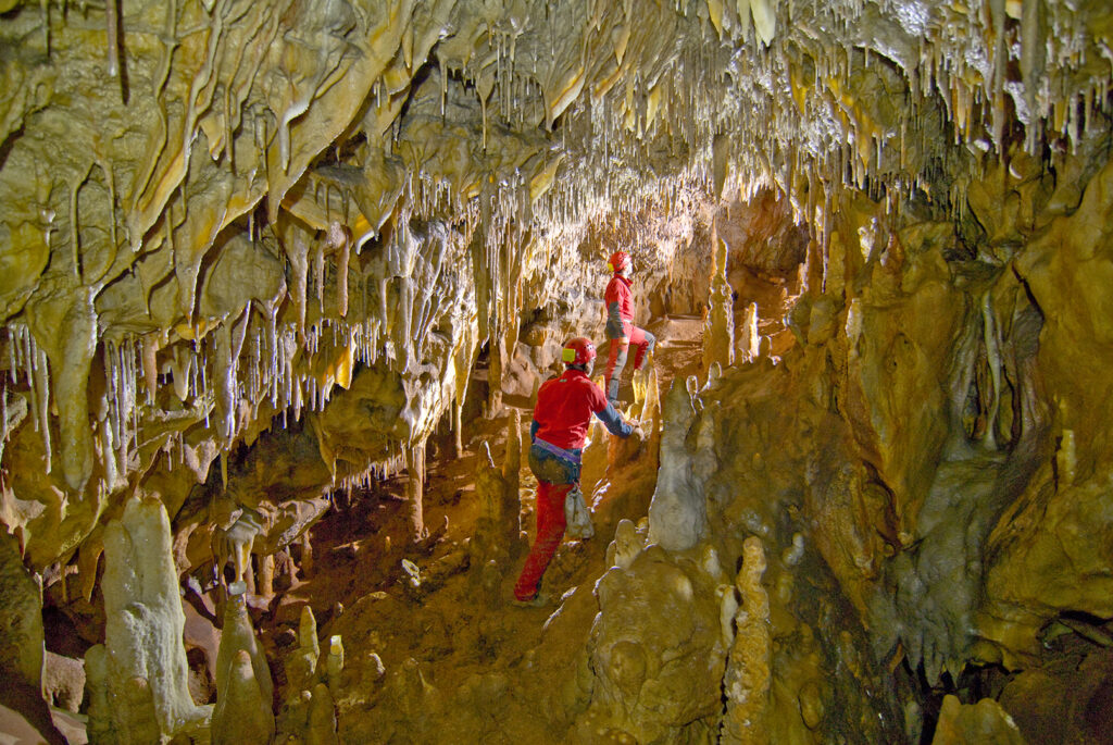 Grotte in Sicilia da visitare: 4 luoghi sotterranei unici 8 Grotta di Carburangeli (Foto: Legambiente Sicilia)